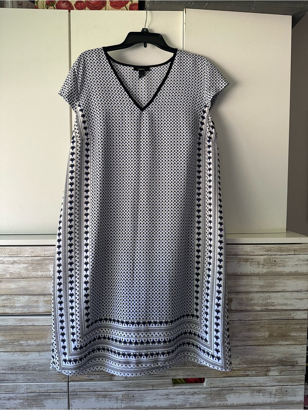 Alfani White & Navy V-Neck Midi Dress